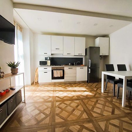 Апартаменти Domus Mea Домодоссола Екстер'єр фото